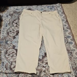 Chico's Women's Cropped Cream Pants